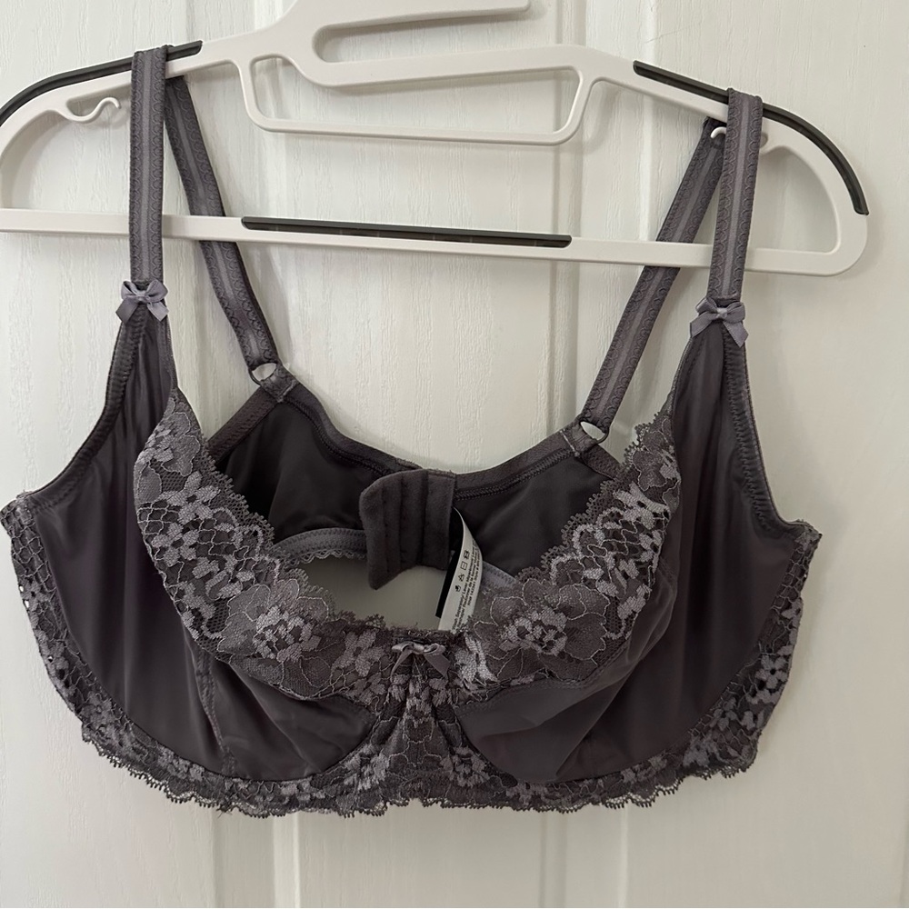 Adore Me Bra Underwire Lace Size 40DD
